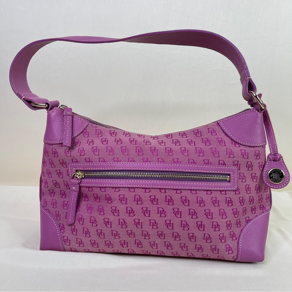 Dooney & Bourke Vintage Style Shoulder Bag J488541